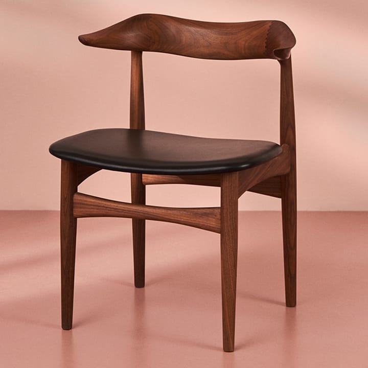 Cow Horn stol - tekstil grå, valnøttstativ - Warm Nordic
