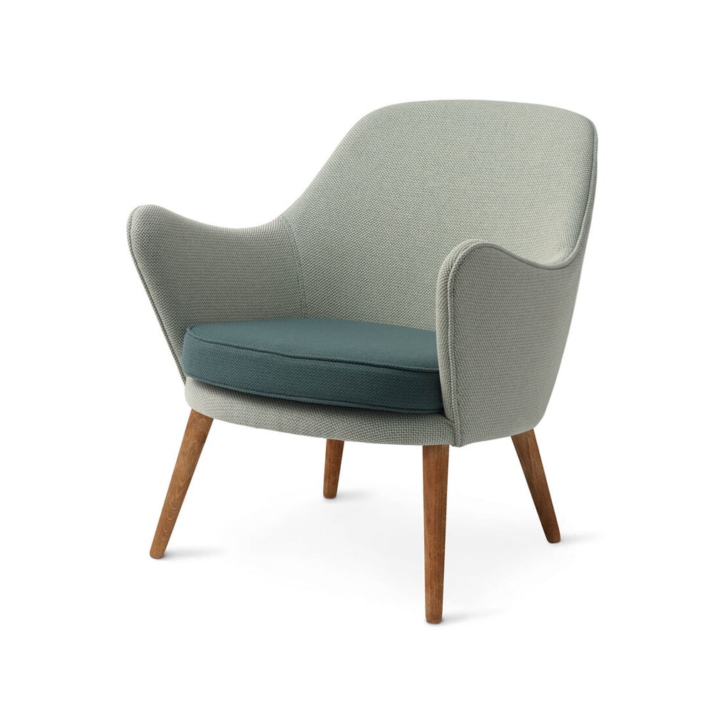 Warm Nordic Dwell loungestol tekstil merit 021/merit 017 light cyan/dark cyan, ben i røkt eik