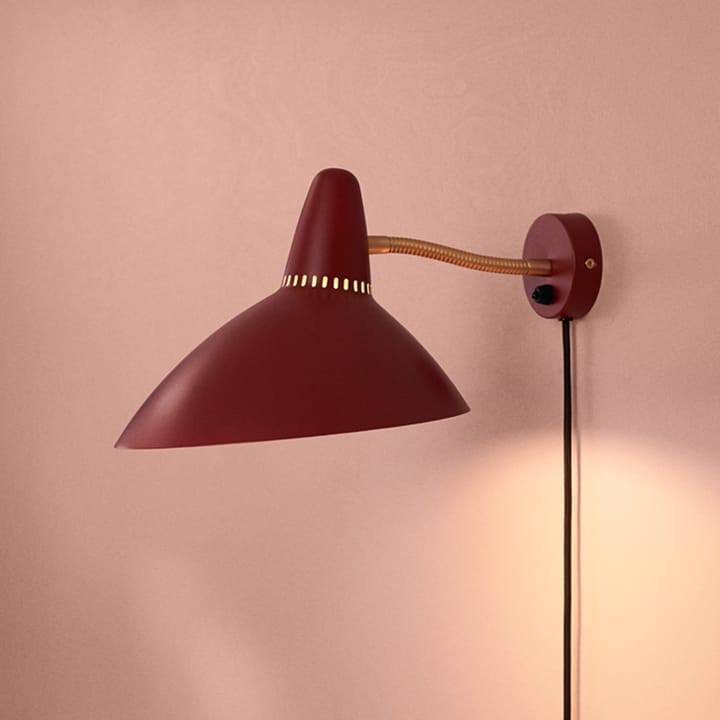 Lightsome vegglampe, Warm white, messingdetaljer Warm Nordic