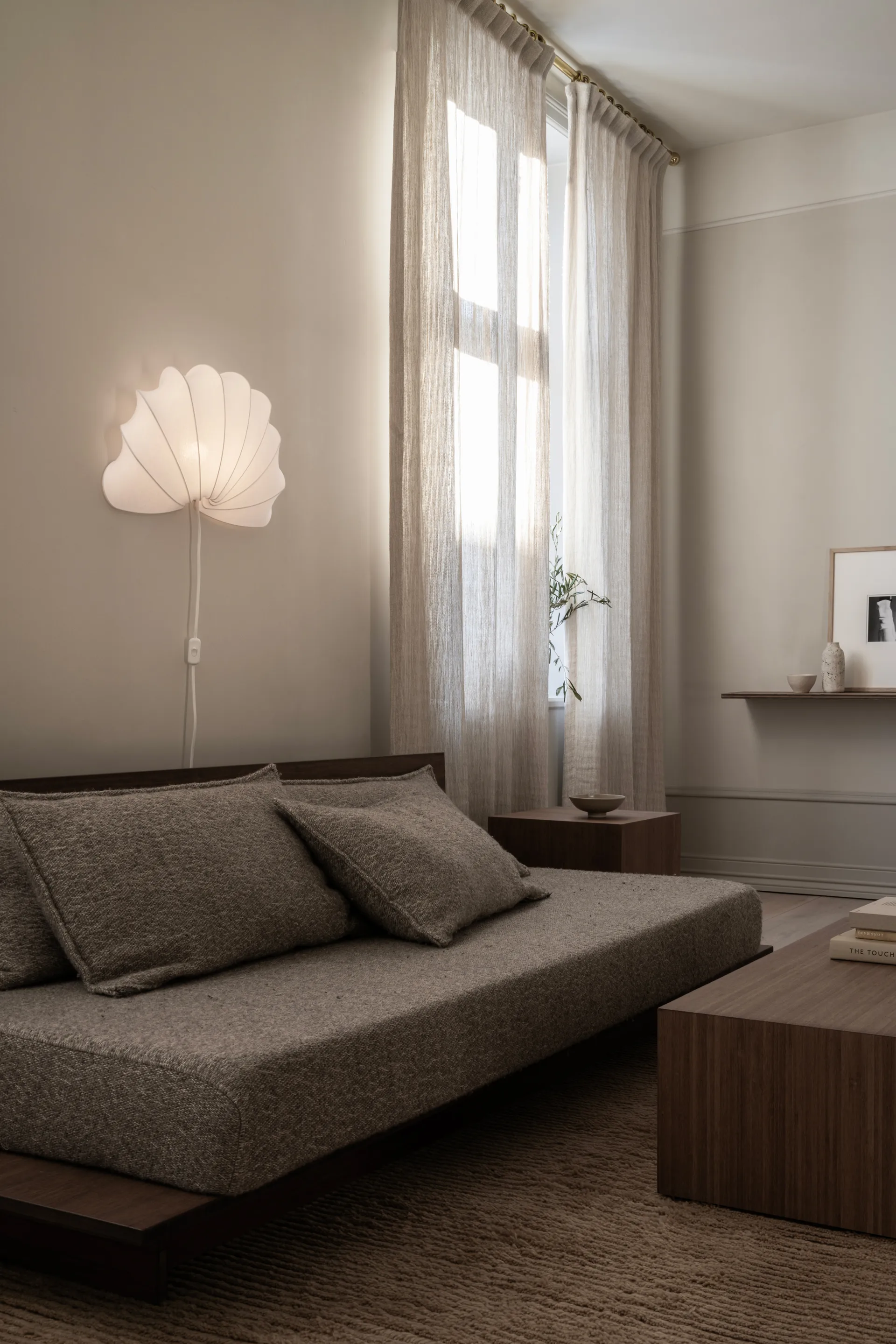 Anna vegglampe L 54 cm, White cotton Watt & Veke