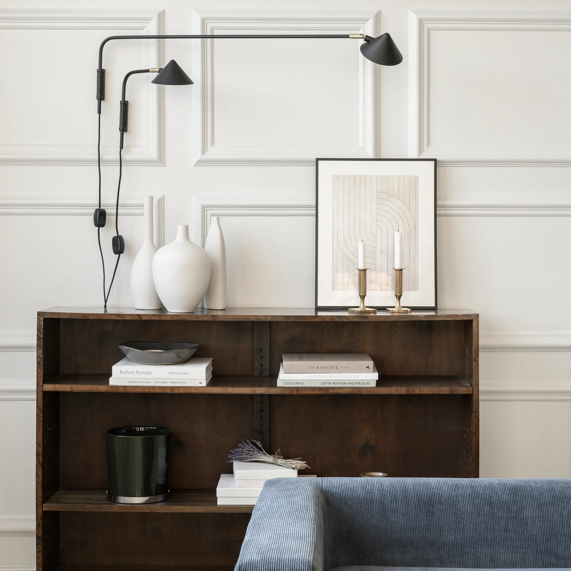 Kelly vegglampe kort arm, Svart-gull Watt & Veke