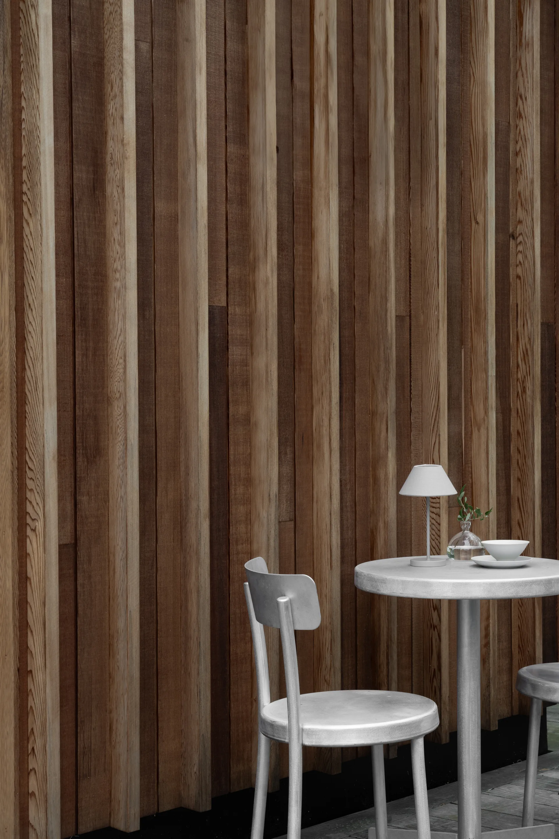 Teya bordlampe portabel, Warm grey, Ø15x26 cm Watt & Veke