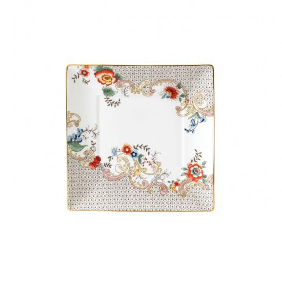 Wonderlust fat, rococo flowers Wedgwood