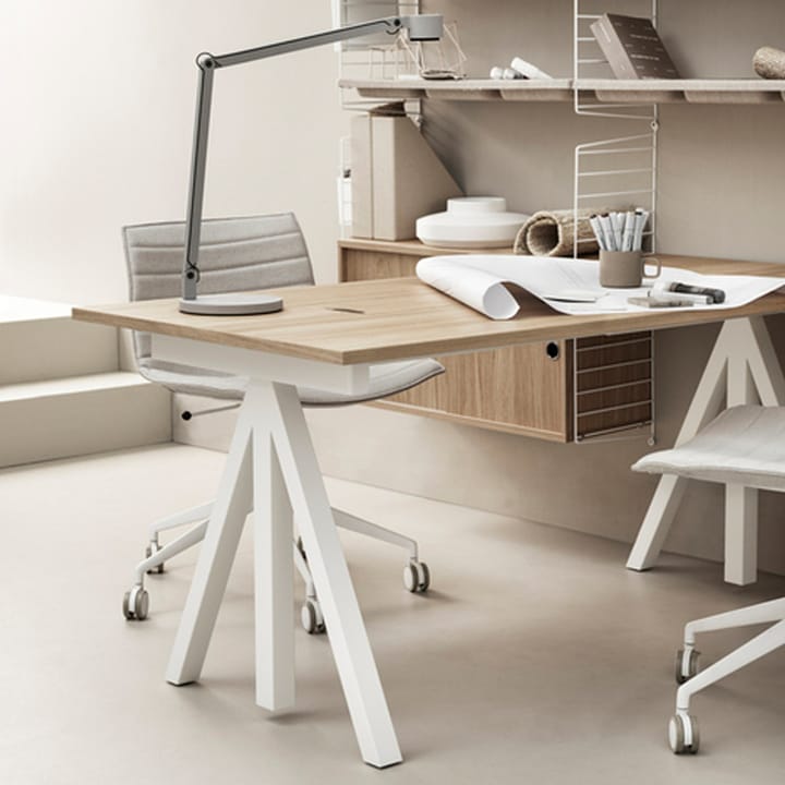 Works skrivebord - eik & hvit Works