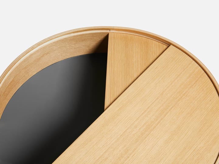 Arc sidebord, Oljet eik Woud