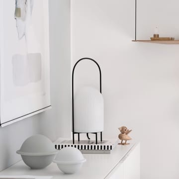 Ghost bordlampe - Svart-hvitt opalglass - Woud
