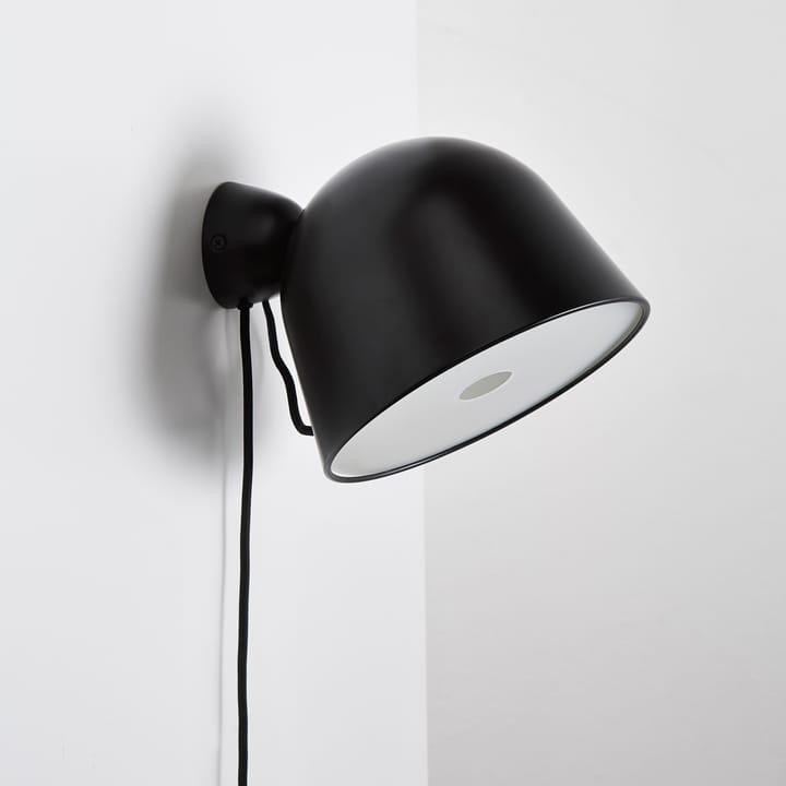 Kuppi vegglampe 2.0, svart Woud