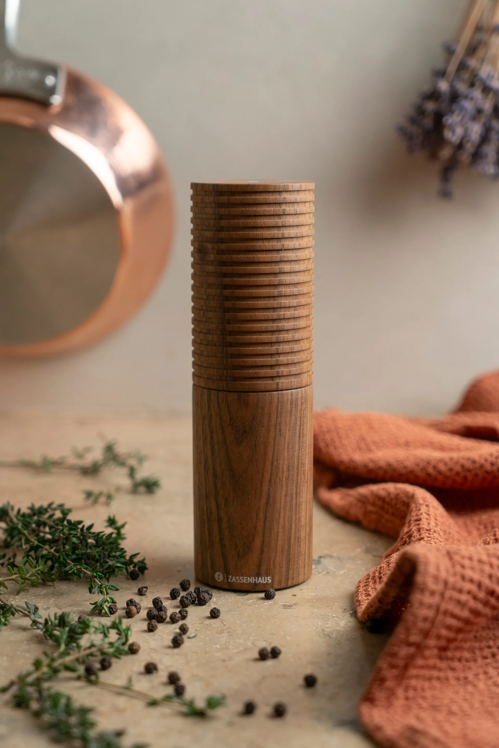 Zassenhaus Husum pepperkvern 18 cm, Valnøtt Zassenhaus