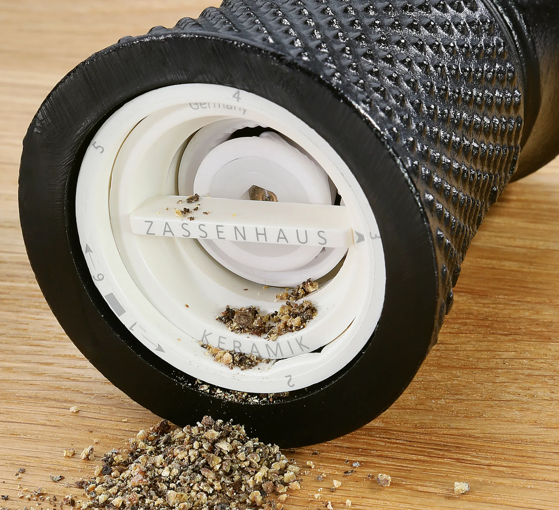 Zassenhaus Worker pepperkvern 10 cm, Støpejern Zassenhaus