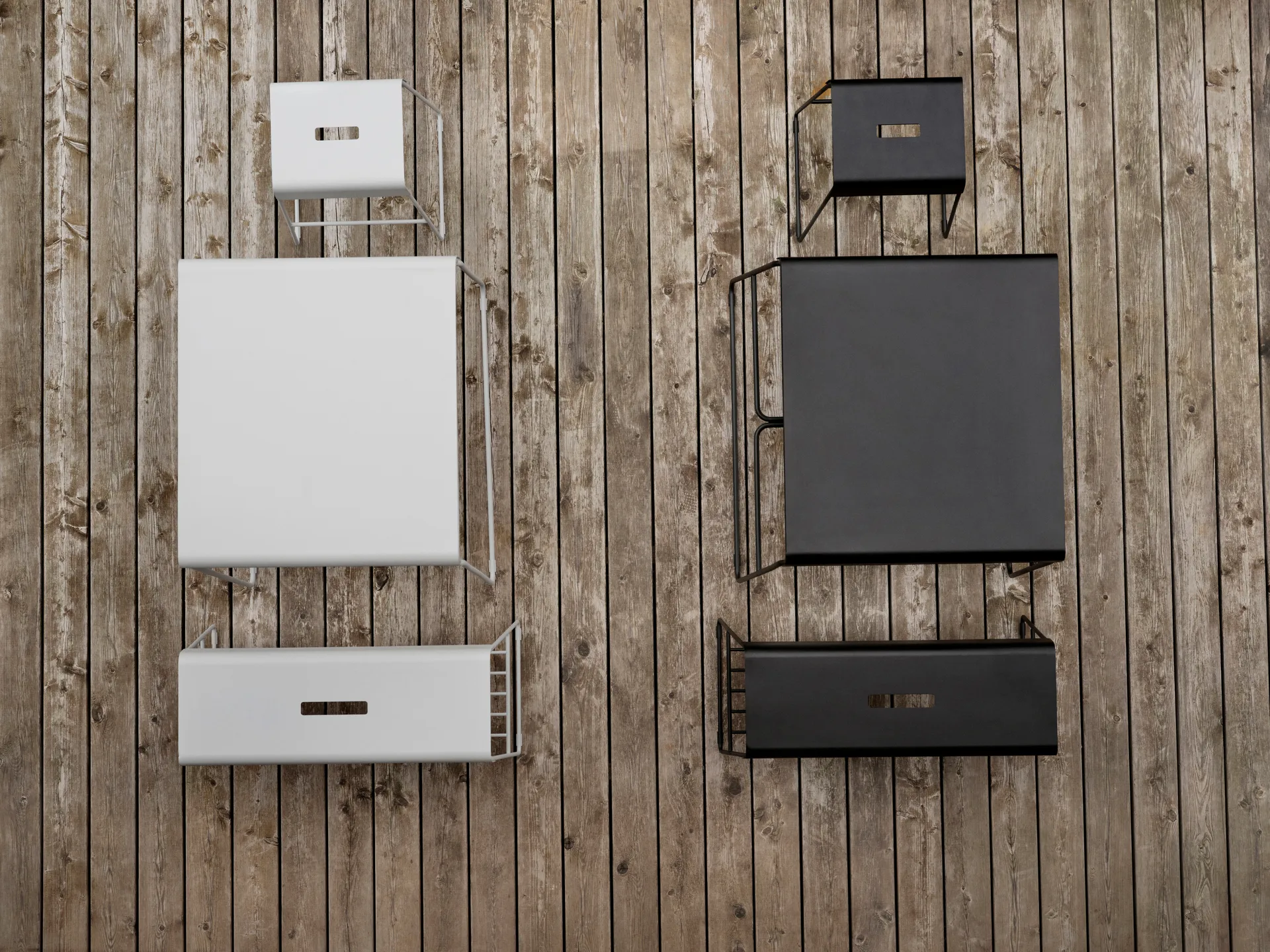 A-bench outdoor benk med hylle 45 cm, Black Zone Denmark