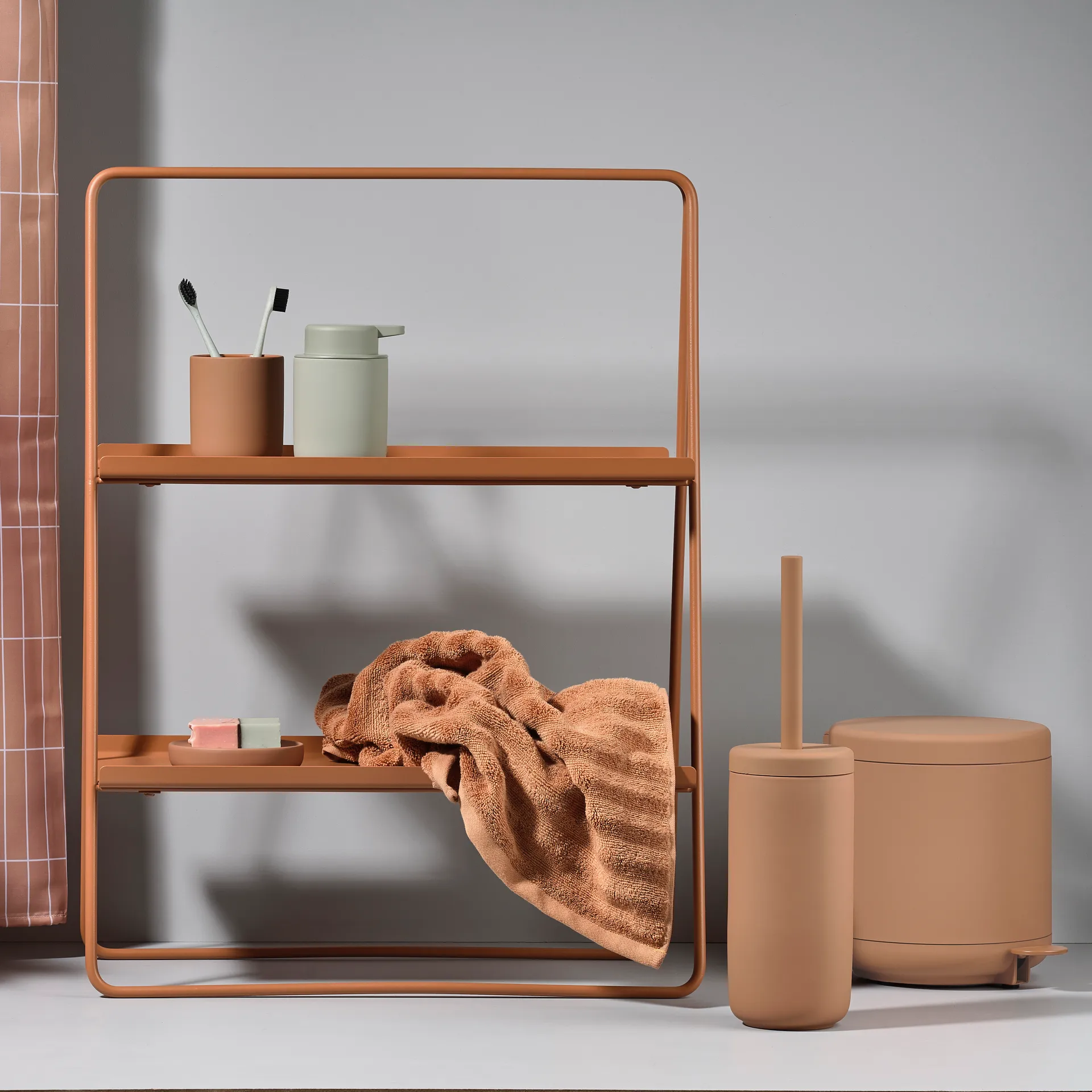 A-Table hylle, Amber Zone Denmark