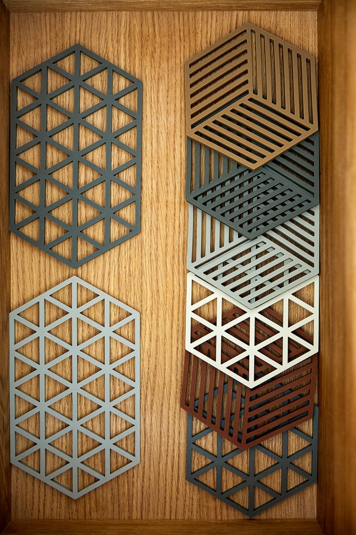 Hexagon gryteunderlag, Dark Camel Zone Denmark