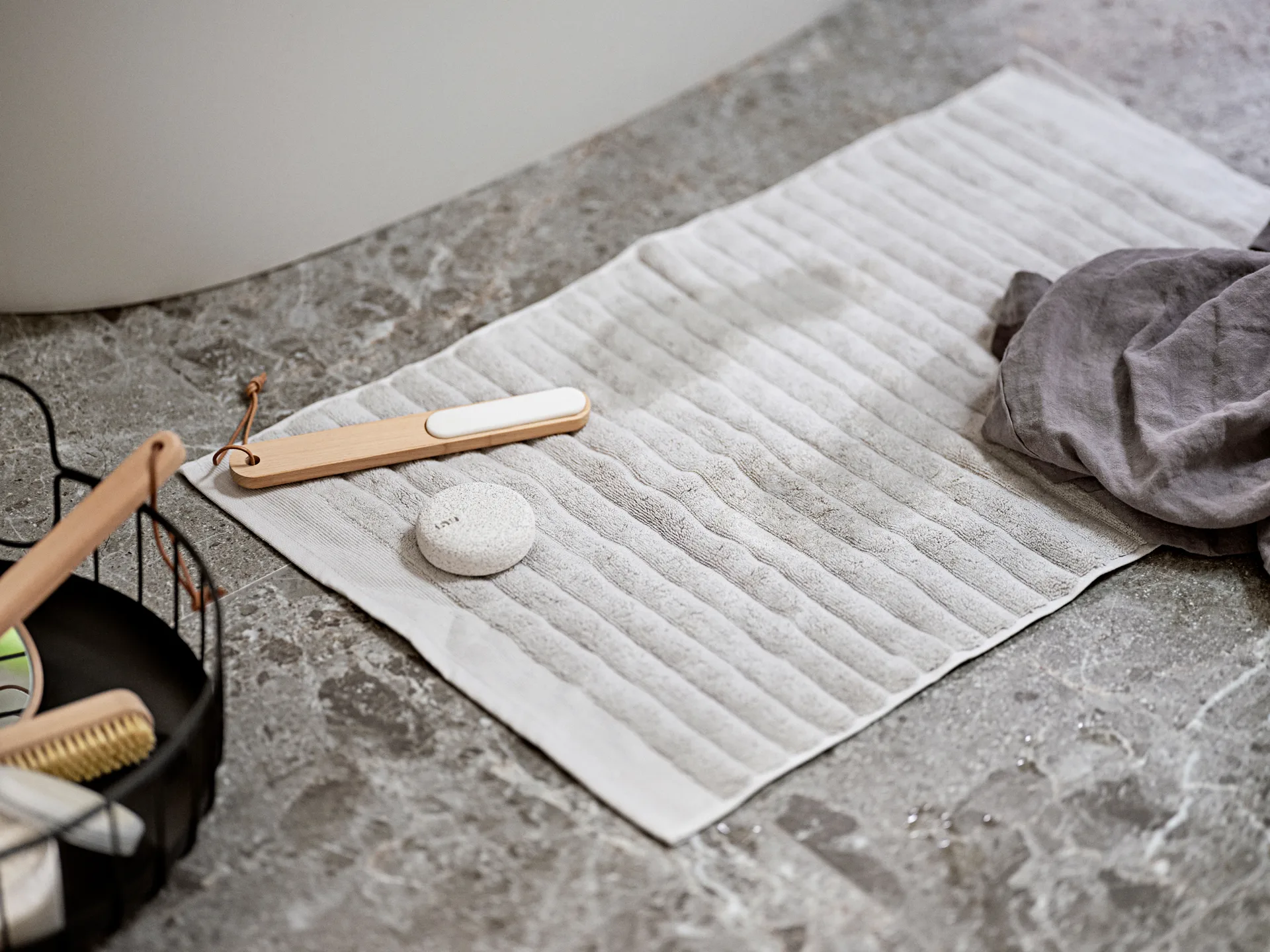 Inu baderomsmatte 50x80 cm, White  Zone Denmark