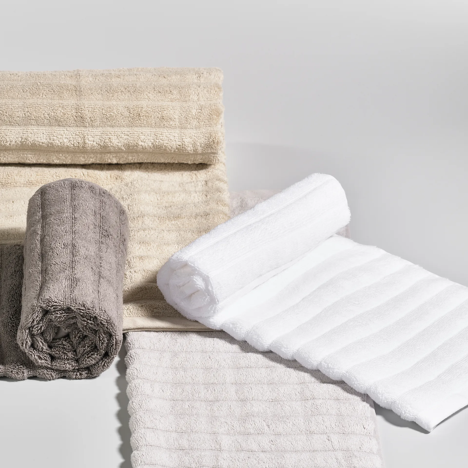 INU håndkle 50x70 cm, White Zone Denmark