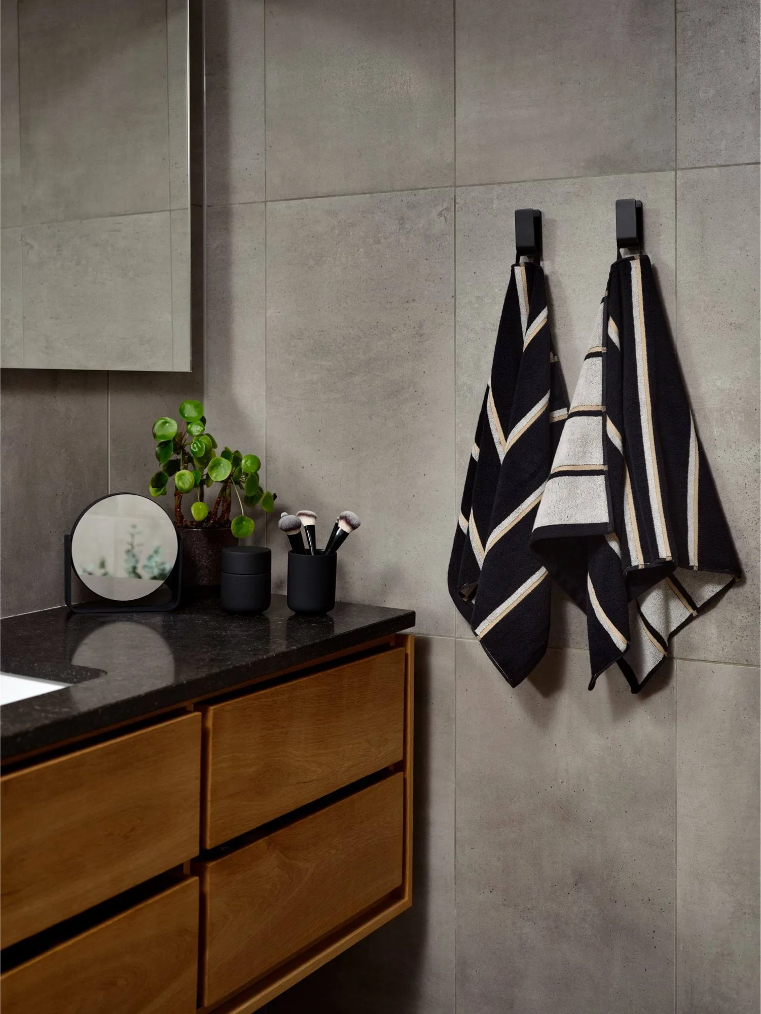 Sauna Håndkle, Black-soft grey-camel, 50x100 cm Zone Denmark