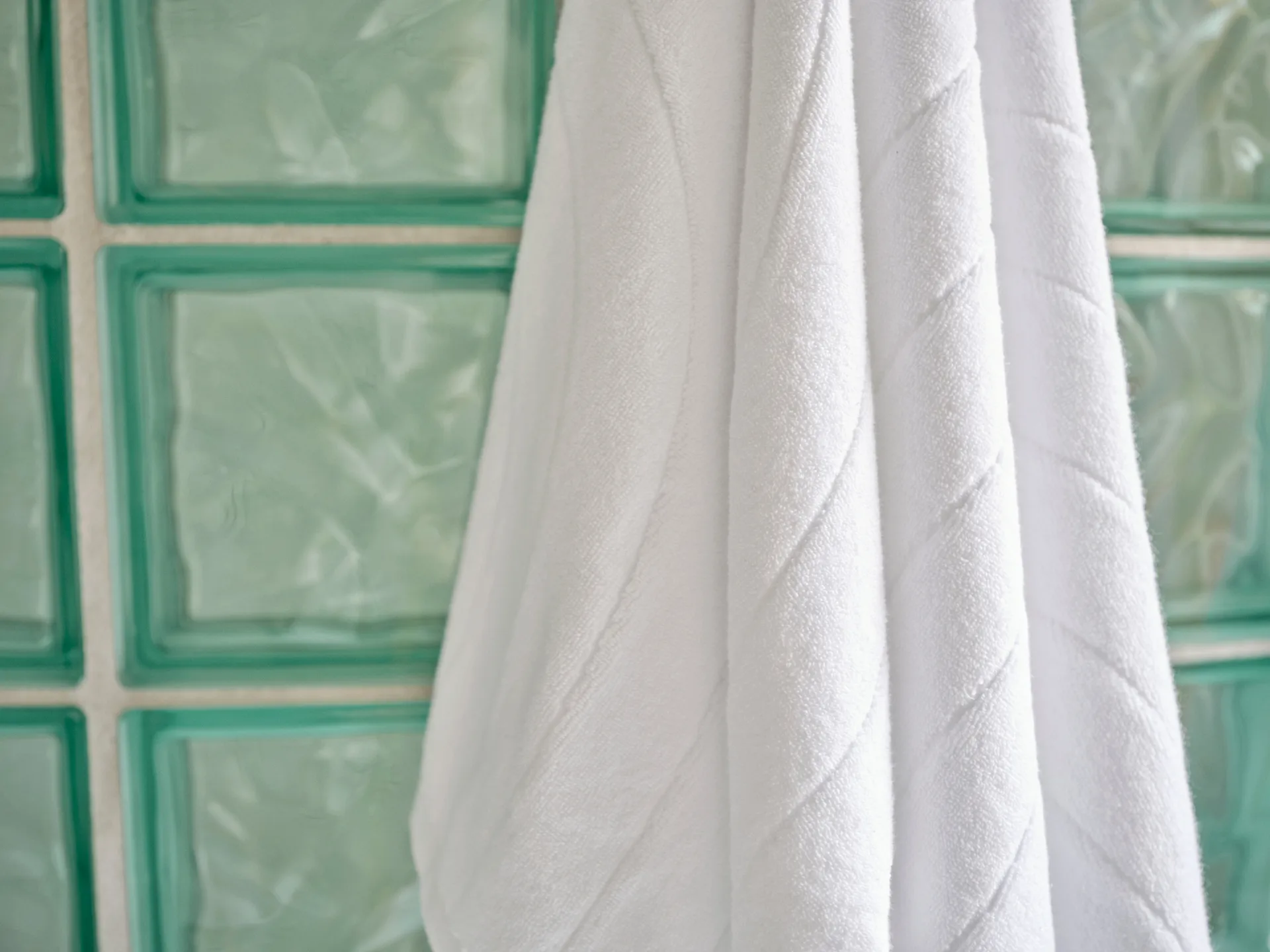 Time håndkle 50x100 cm, White Zone Denmark