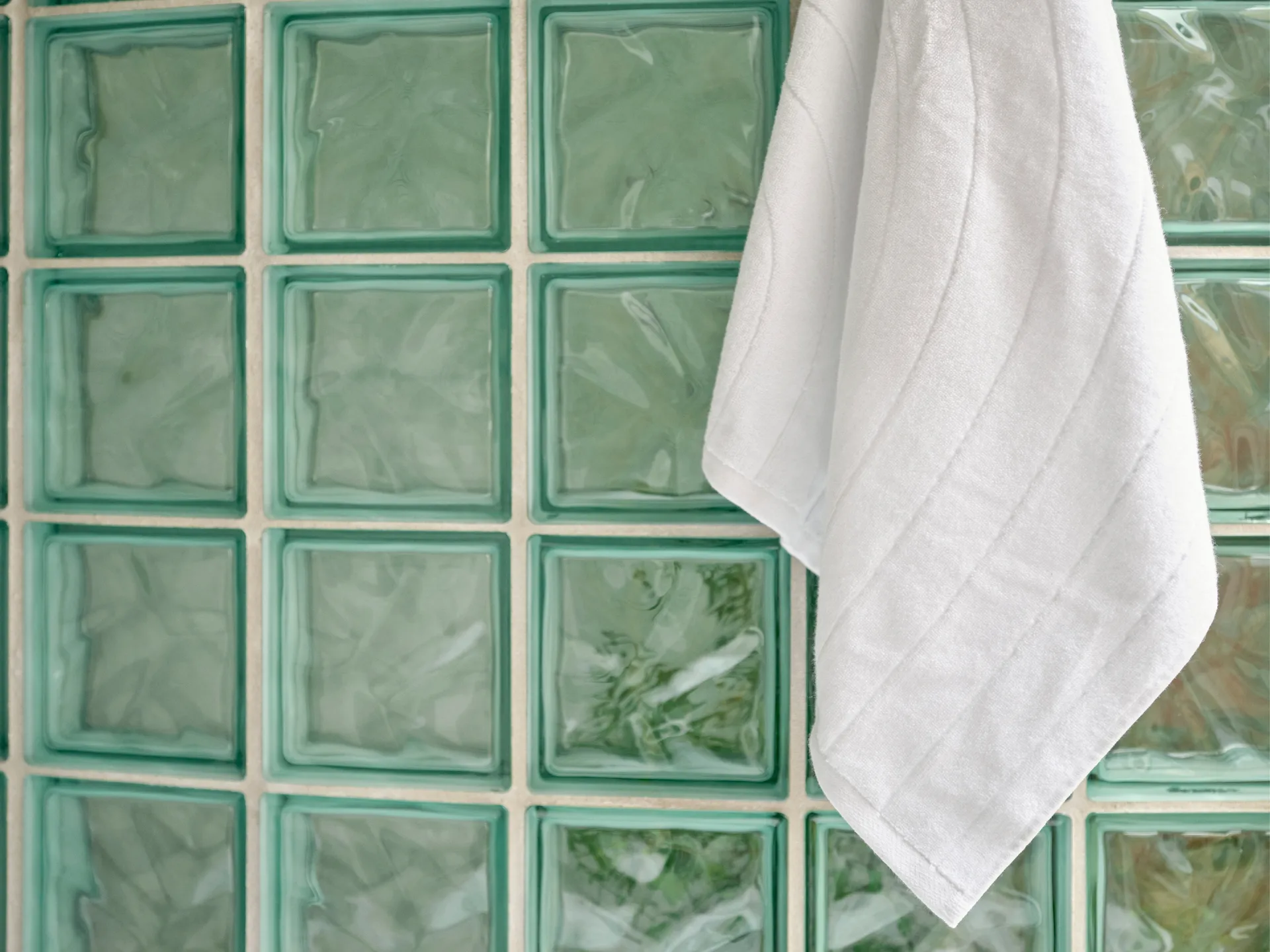 Time håndkle 50x100 cm, White Zone Denmark