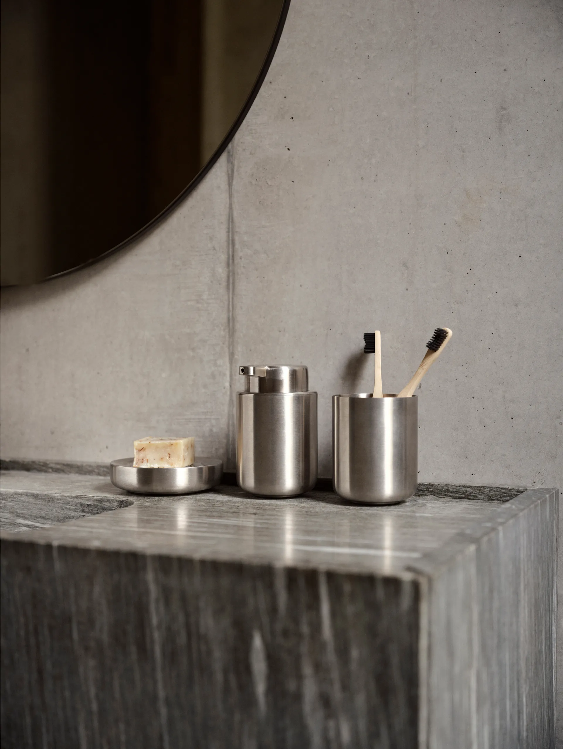 Ume tannbørstekopp, Stål Zone Denmark