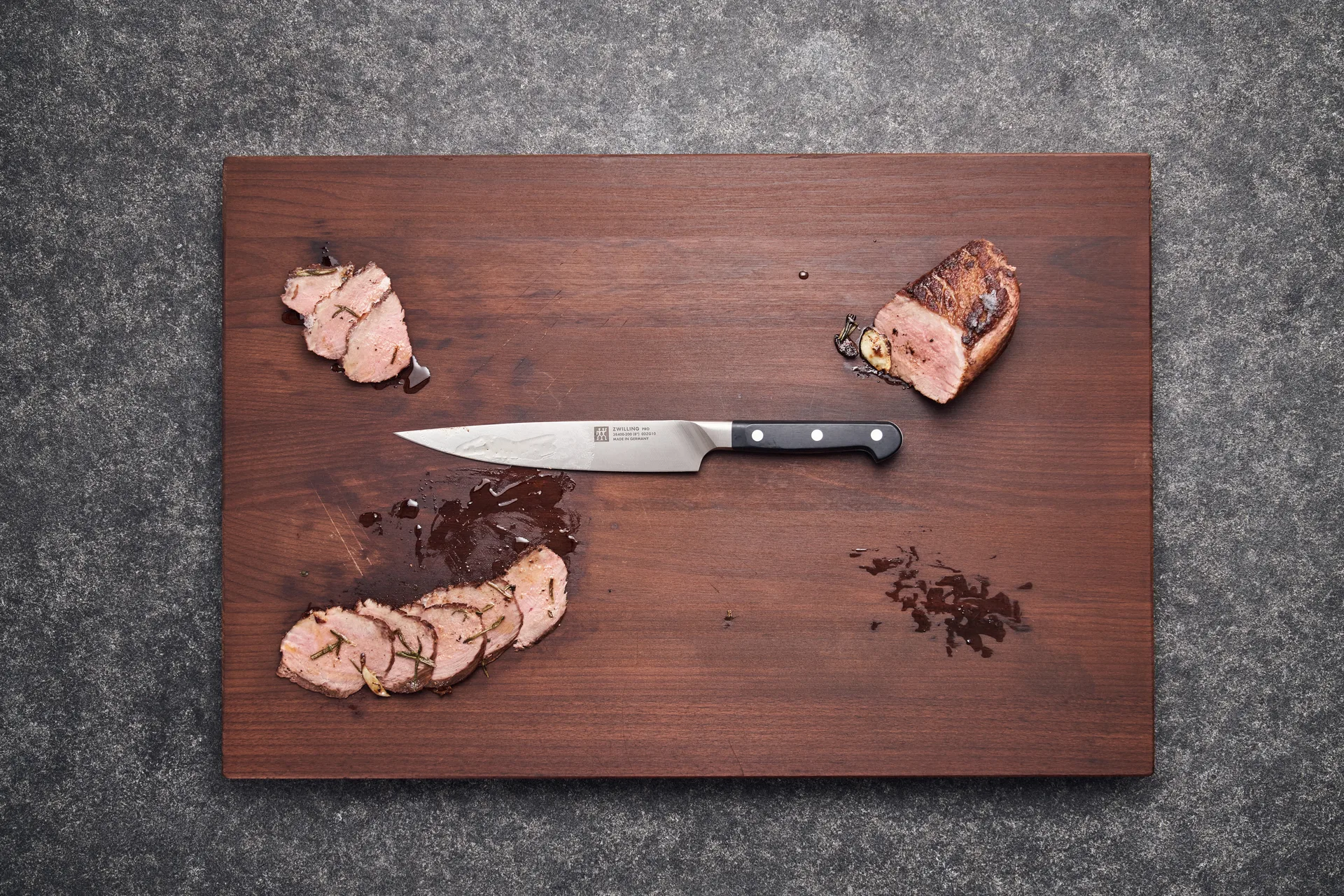 Zwilling Pro filet-/kjøttkniv 16 cm, Svart-rustfritt stål Zwilling