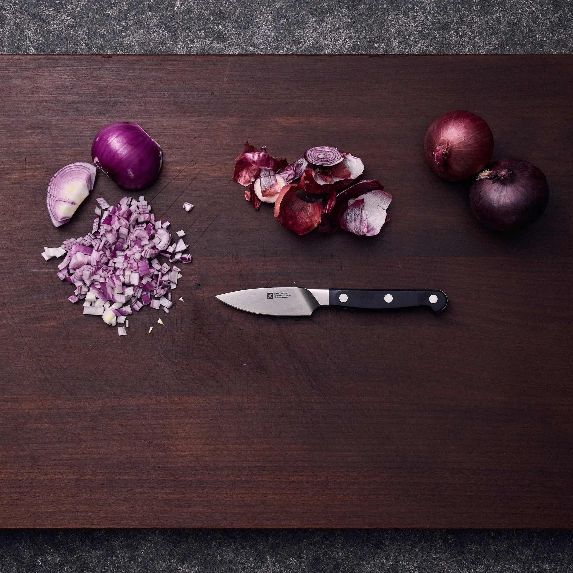 Zwilling Pro skrellekniv 8 cm, Svart-rustfritt stål Zwilling