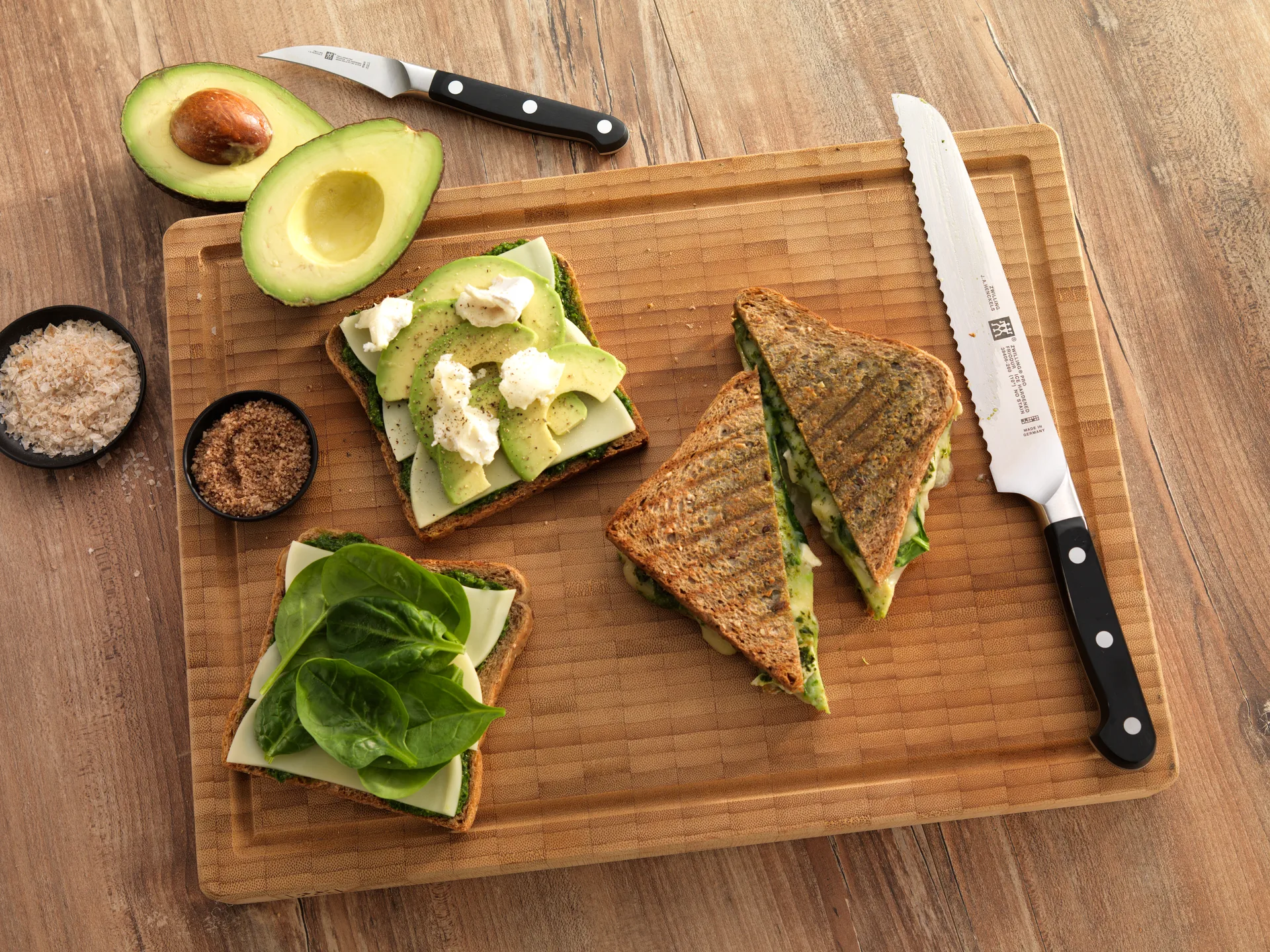 Zwilling Pro tagget universal kniv 13 cm, Svart-rustfritt stål Zwilling