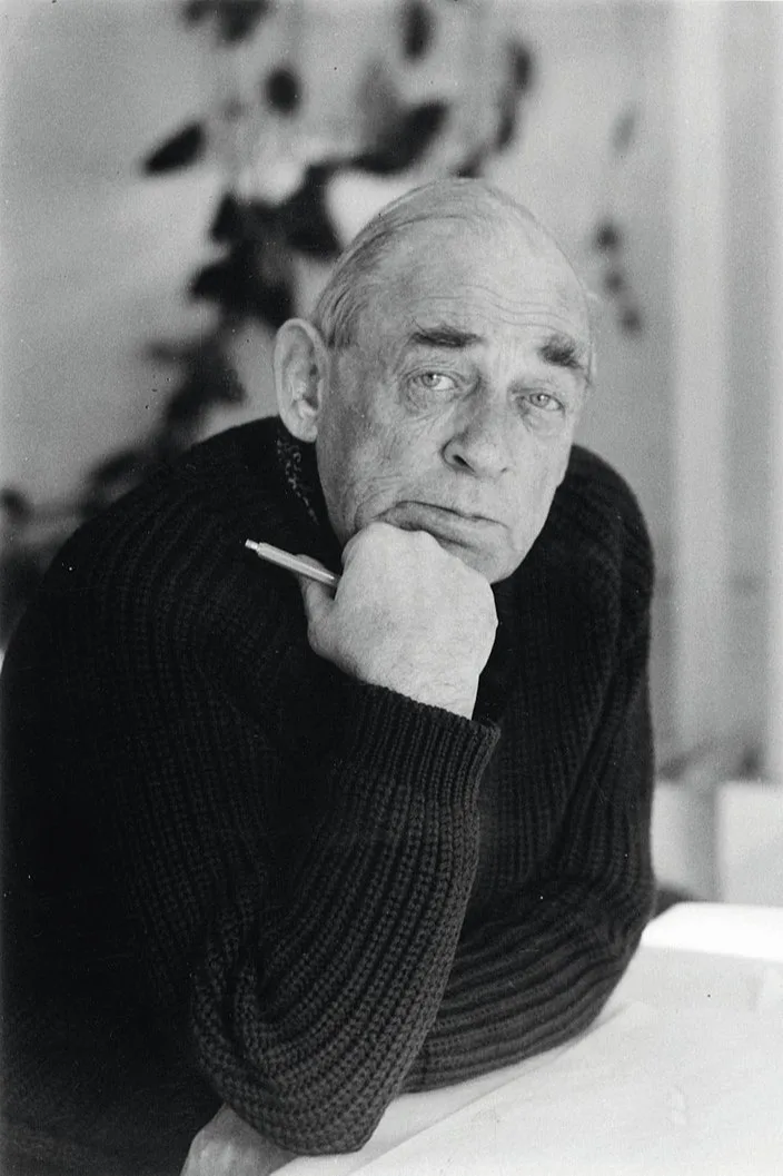 Her ser du et portrett av Alvar Aalto.
