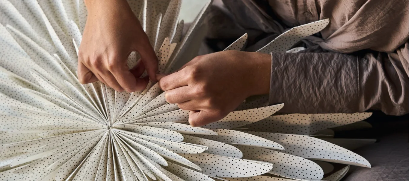 Oslo adventsstjerne i papir - en klar favoritt blant stemningsfulle julestjerner.