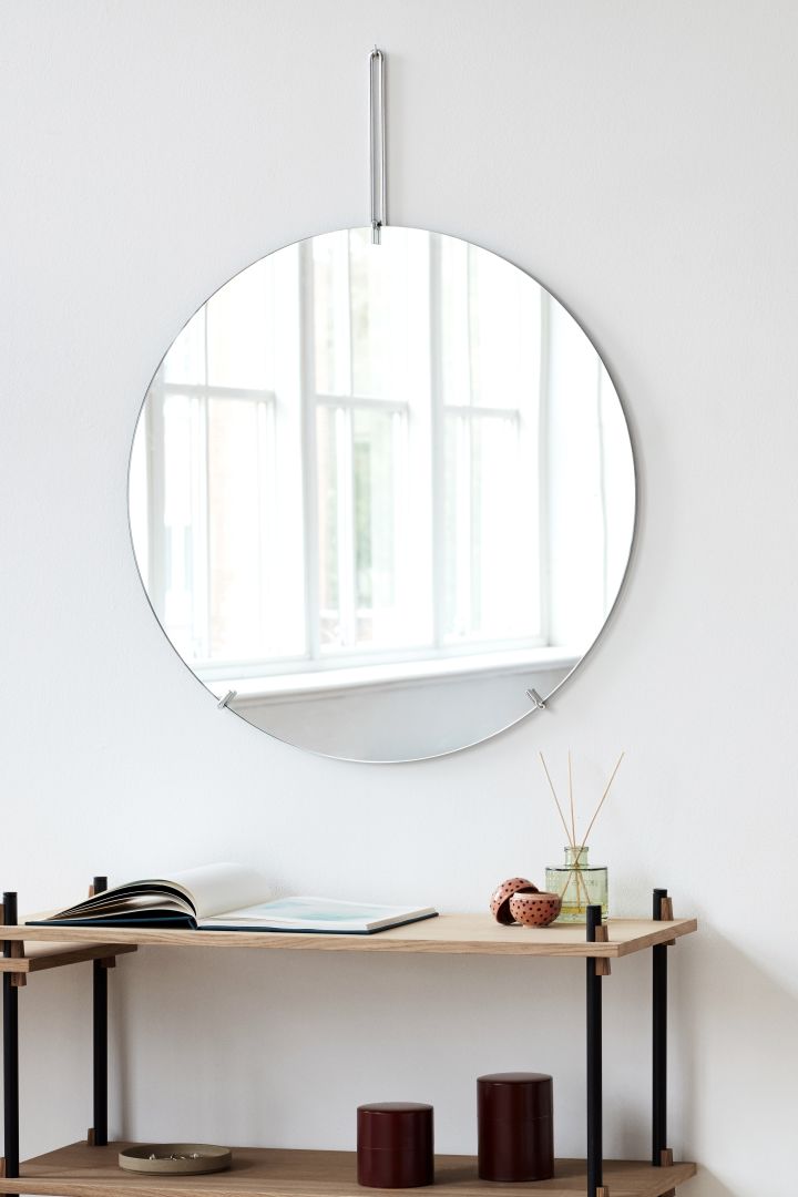 Innred med speil for et luksuriøst hjem - her er Wall speil fra Moebe i en rund tidløs form som gir hjemmet ditt et luksuriøst preg.