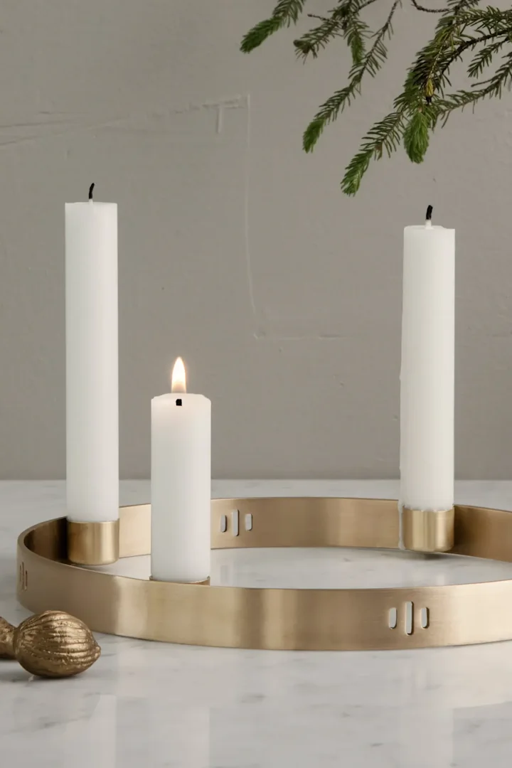 Klassiske julefavoritter - her ser du lysestaken Circle fra Ferm Living.