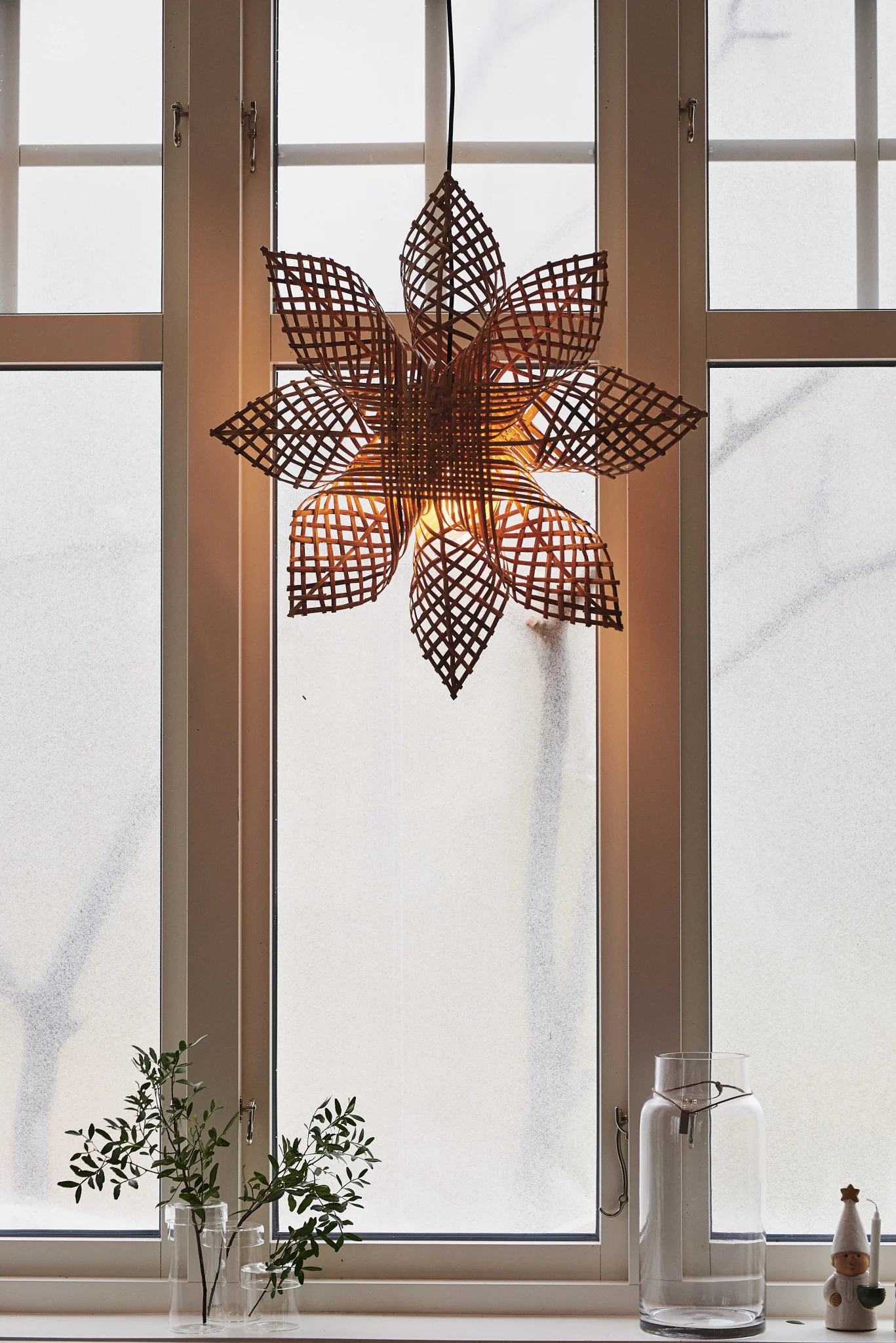 Klassiske julefavoritter - her ser du julestjernen Snöblomman fra Watt & Veke.