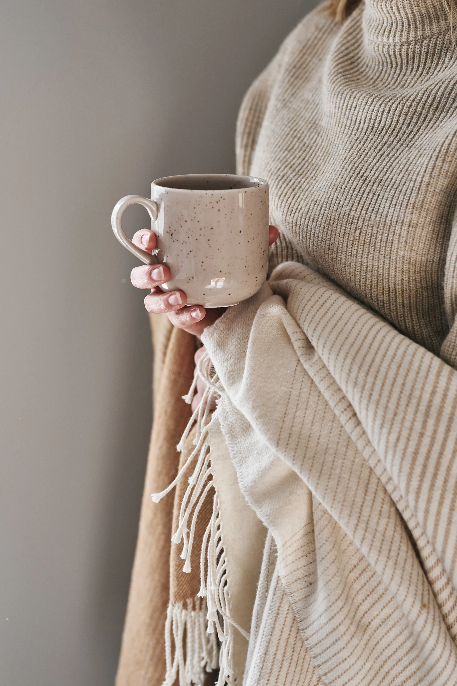 Scandi Living Freckle krus i beige er en av våre 7 beige favoritter.