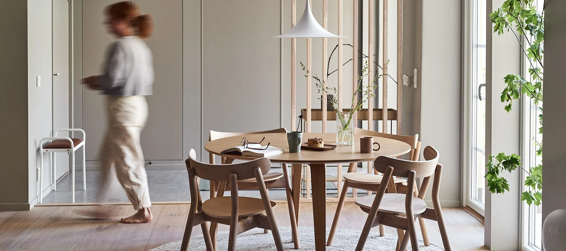 Innred hjemmet ditt i japandi-stil hvor naturlig, lyst og tidløst er ingrediensene for denne harmoniske interiørstilen.