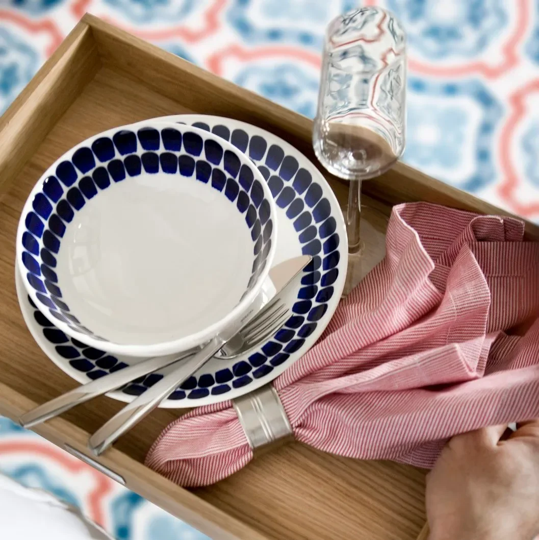 Finsk design - her ser du Arabias servise 24h Tuokio.