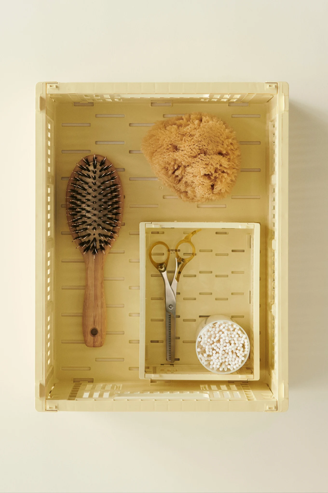 Slik kan du organisere hjemme ditt - her ser du oppbevaringsboksene fra Ferm Living.