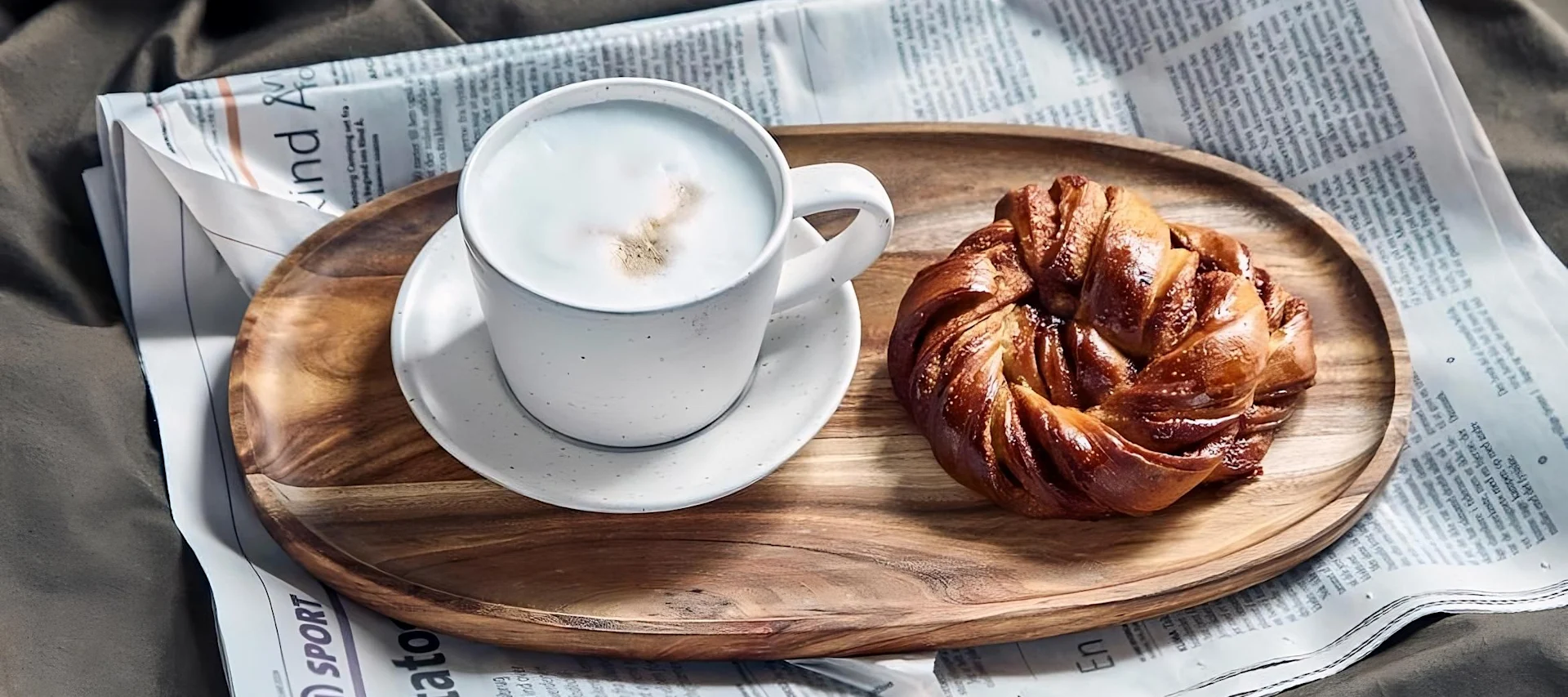 For deg som elsker kaffe – Freckle-koppene fra Scandi Living kombinerer håndverksfølelse med personlighet. Hver kopp i glasert porselen har en prikket overflate som gjør den helt unik.