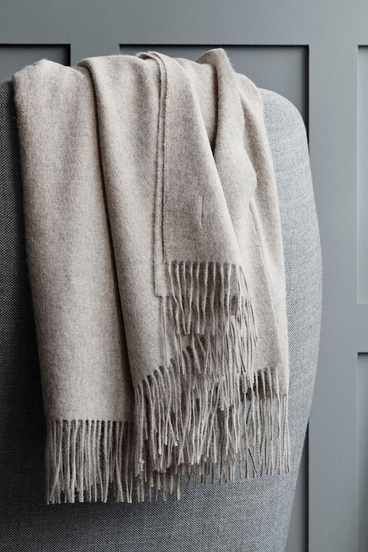 Elvang Classic pledd i fargen beige fra Elvang Danmark er en eksklusiv bryllupsgave å gi.