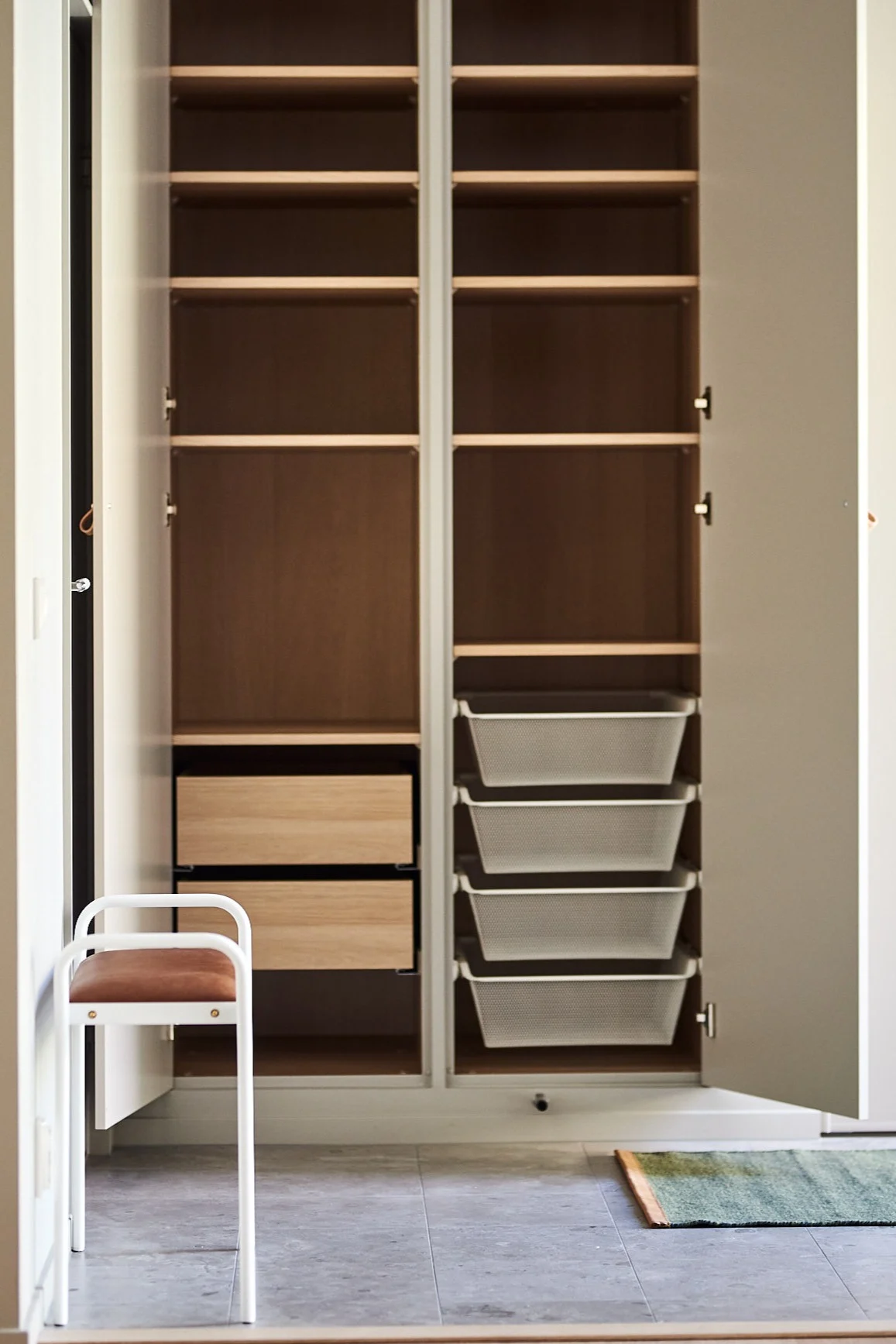 Organiseringstips for hjemmet – rydd i klesskapet og sorter ut det du ikke trenger
